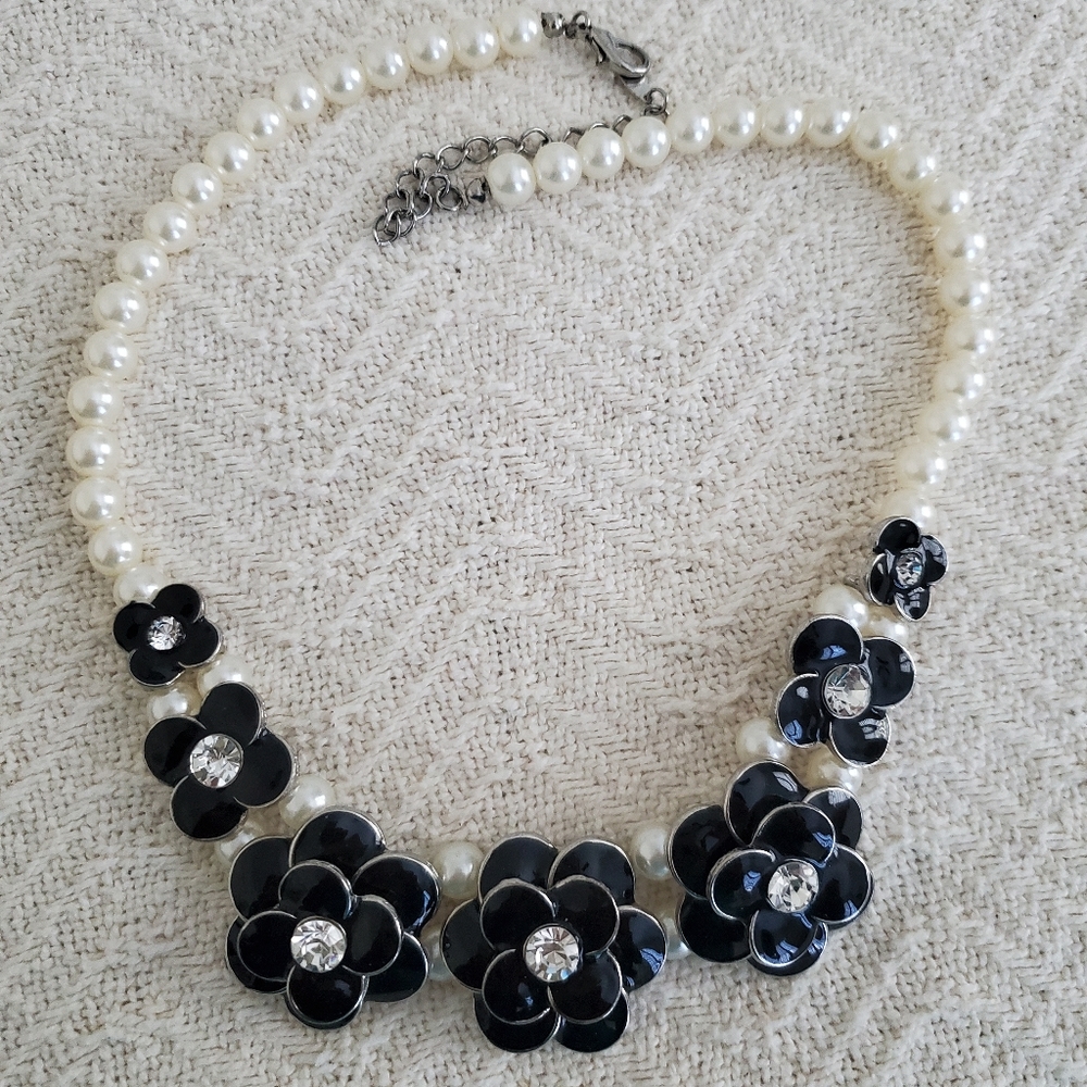 Floral Enamel and Faux Pearl Necklace